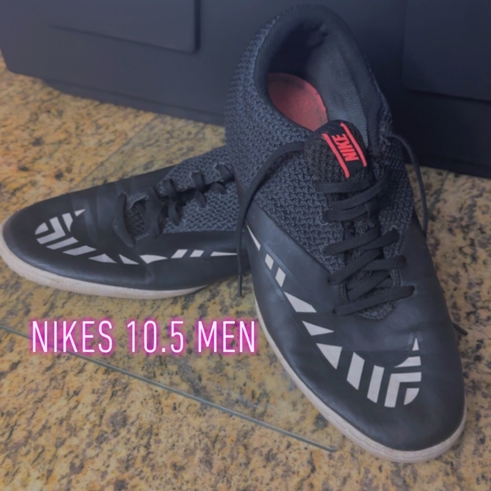 Men’s Nike Black Gym shoes